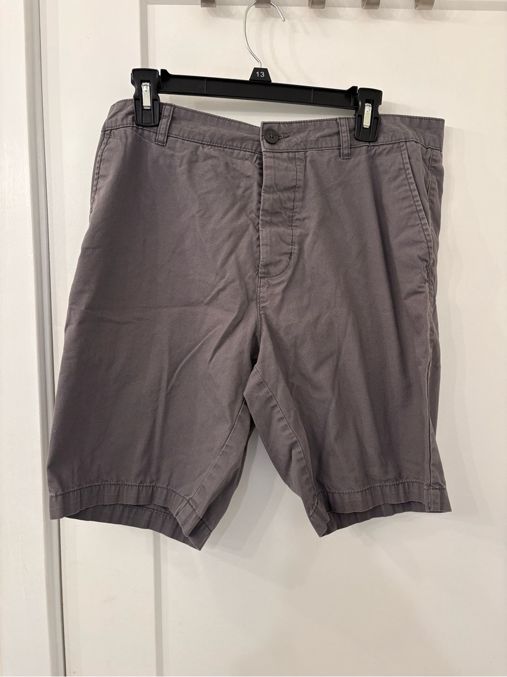 Men's H&M Divided Gray Casual Shorts Size 32